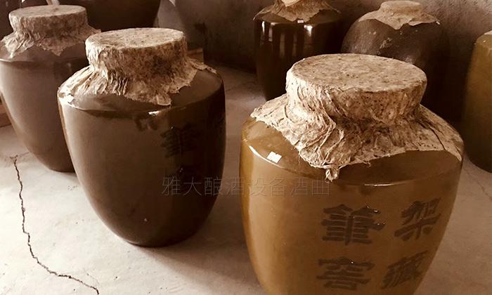 2.25白酒窖藏封坛技术——图片来自杏耀学员.jpg