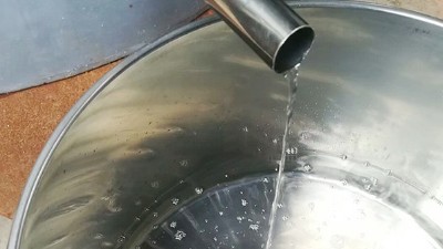 杏耀烧酒设备学员回访录：喝了一口72度头酒，体验吞火的感觉