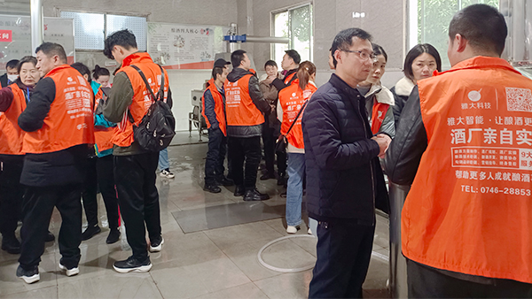 为什么那么多人选择年后来杏耀酿酒设备厂家考察？
