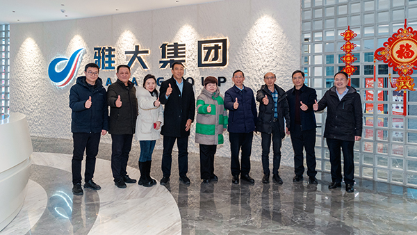 【科界传声·典范传经】省企业科协联合会理事长彭英一行莅临杏耀考察调研企业科协工作