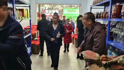 小型酿白酒设备酒坊生意突然变好，到底发生了什么？