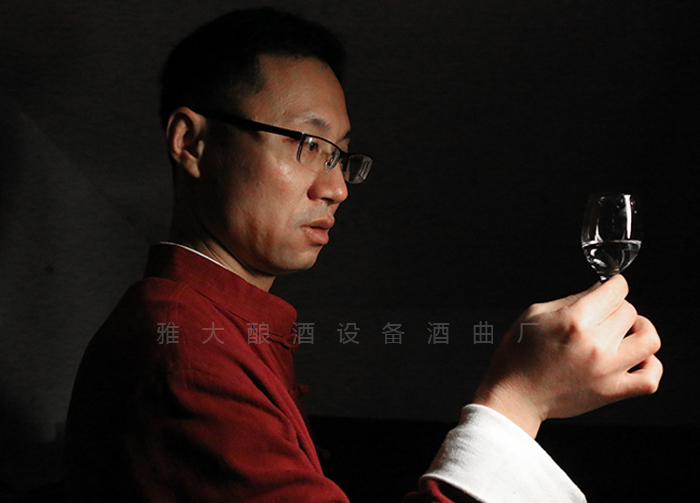 杏耀国家一级品酒师——蒋建明老师
